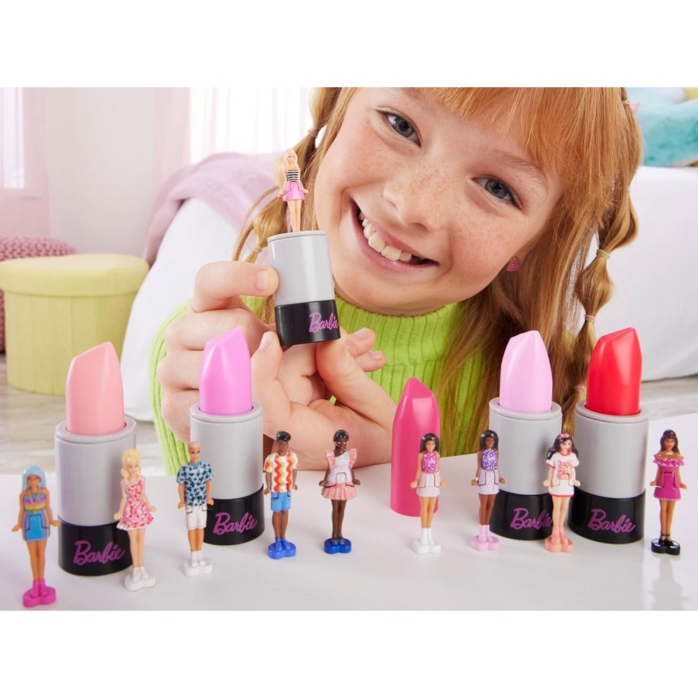 Mattel Mini Barbie Land Surprise Bábika v Rúži