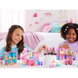 Mattel Mini Barbie Land Surprise Bábika v Rúži