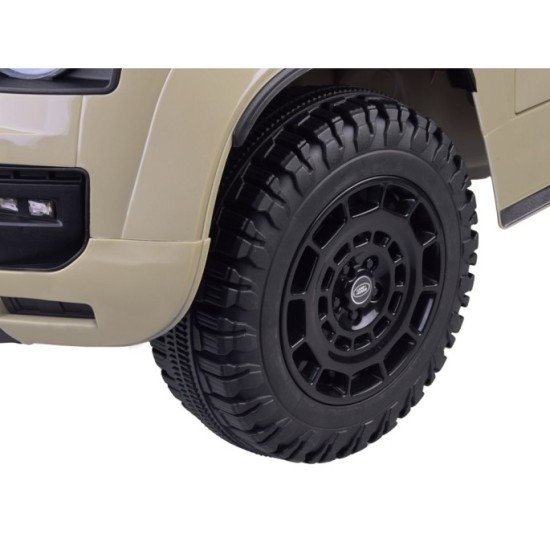 JOKO Elektrické autíčko Land Rover Defender 4x4 24V, Dvojmiestne, nosnosť 50kg, FM rádio, béžové