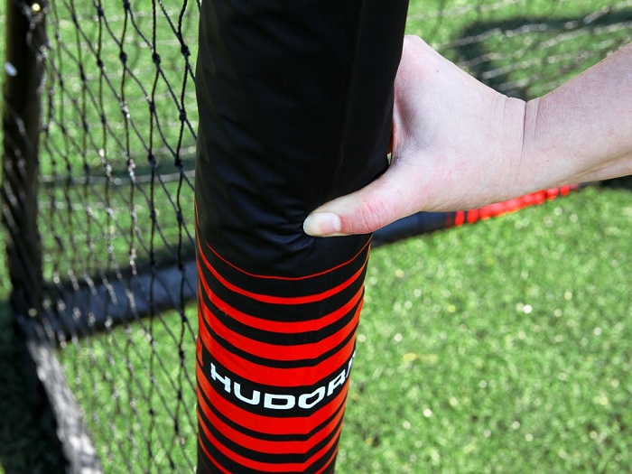 HUDORA Kovová Futbalová bránka Pro Tect 300 cm x 200 x 120 cm, čierno-červená