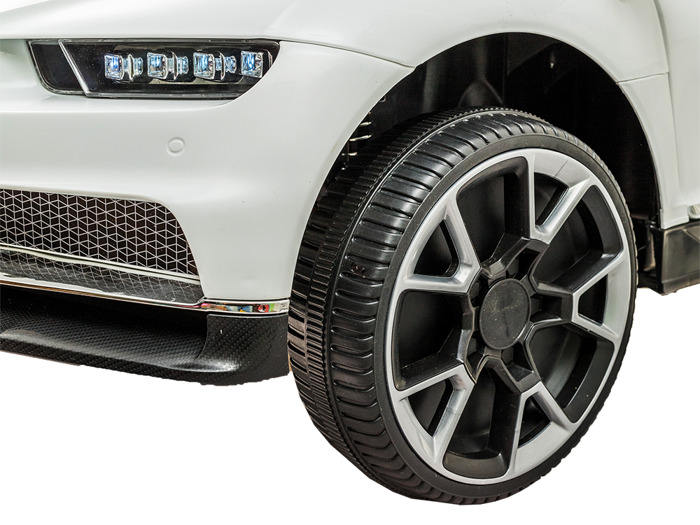 JOKO Elektrické autíčko Bugati s efektom Hojdania, kožené sedadlo, USB, červené