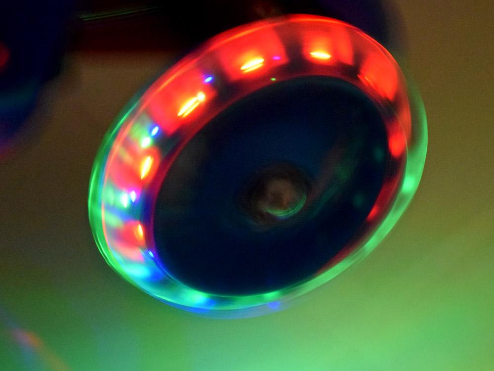 JOKO Detská Kolobežka Trojkolesková Scooter so svietiacimi kolesami, nosnosť 40kg, zelená