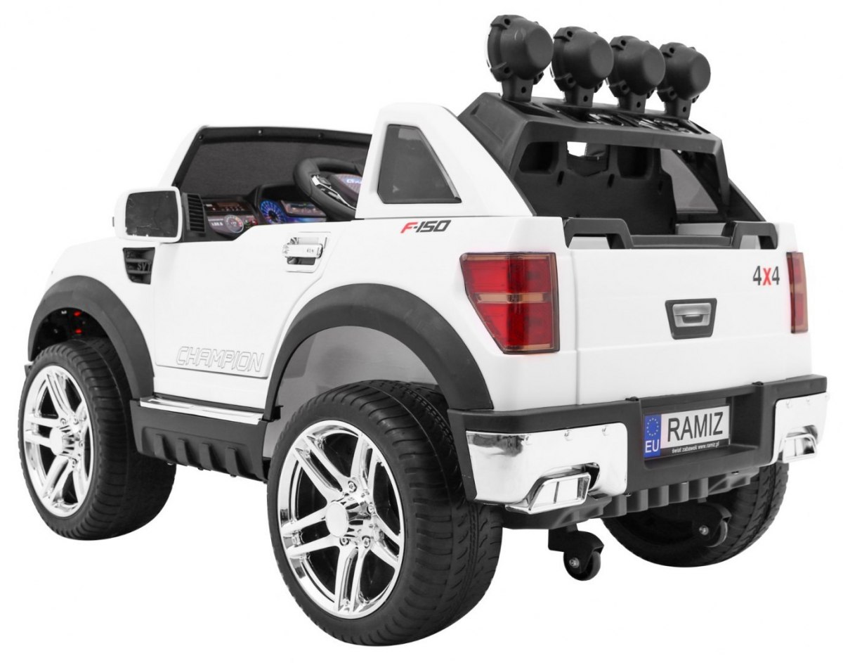 JOKO Elektrické autíčko LONG, penové kolesá, kožené sedadlo, odpružené, biele