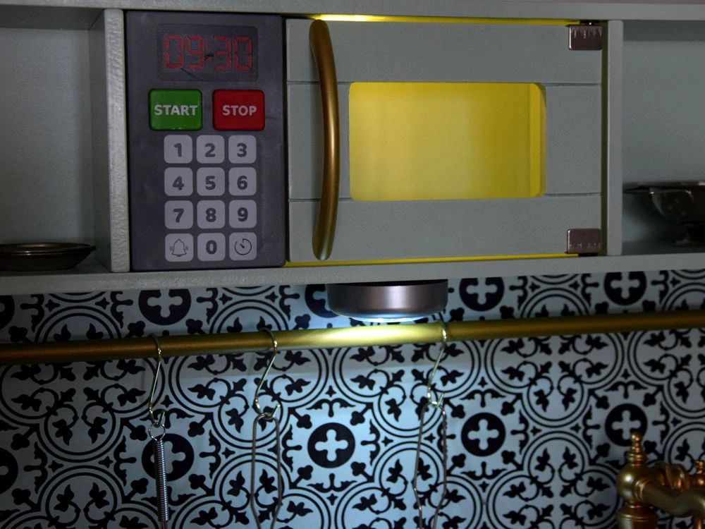 JOKO Veľká Detská Drevená Kuchynka 90cm so svetlom a zvukom + Detská kuchynská zástera, zelená mätová