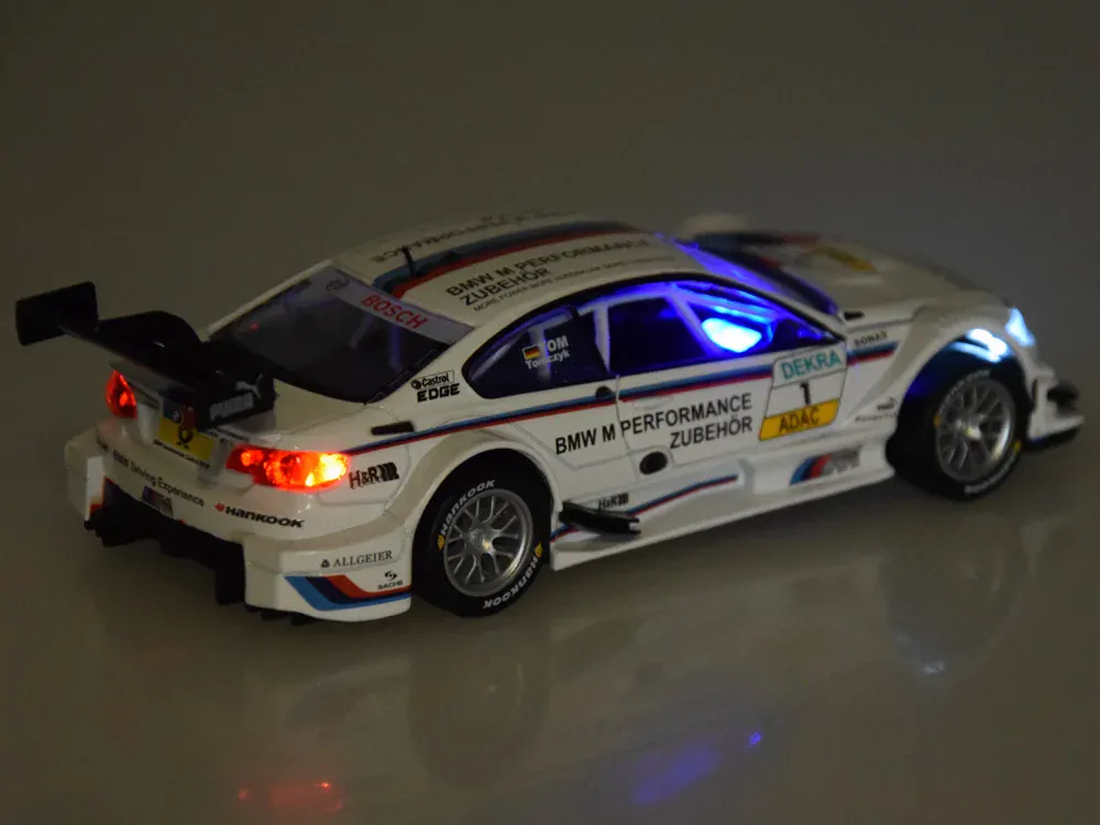 JOKO Kovový Model Autíčka BMW M3 DTM 1:32 so svetlom a zvukom, biele